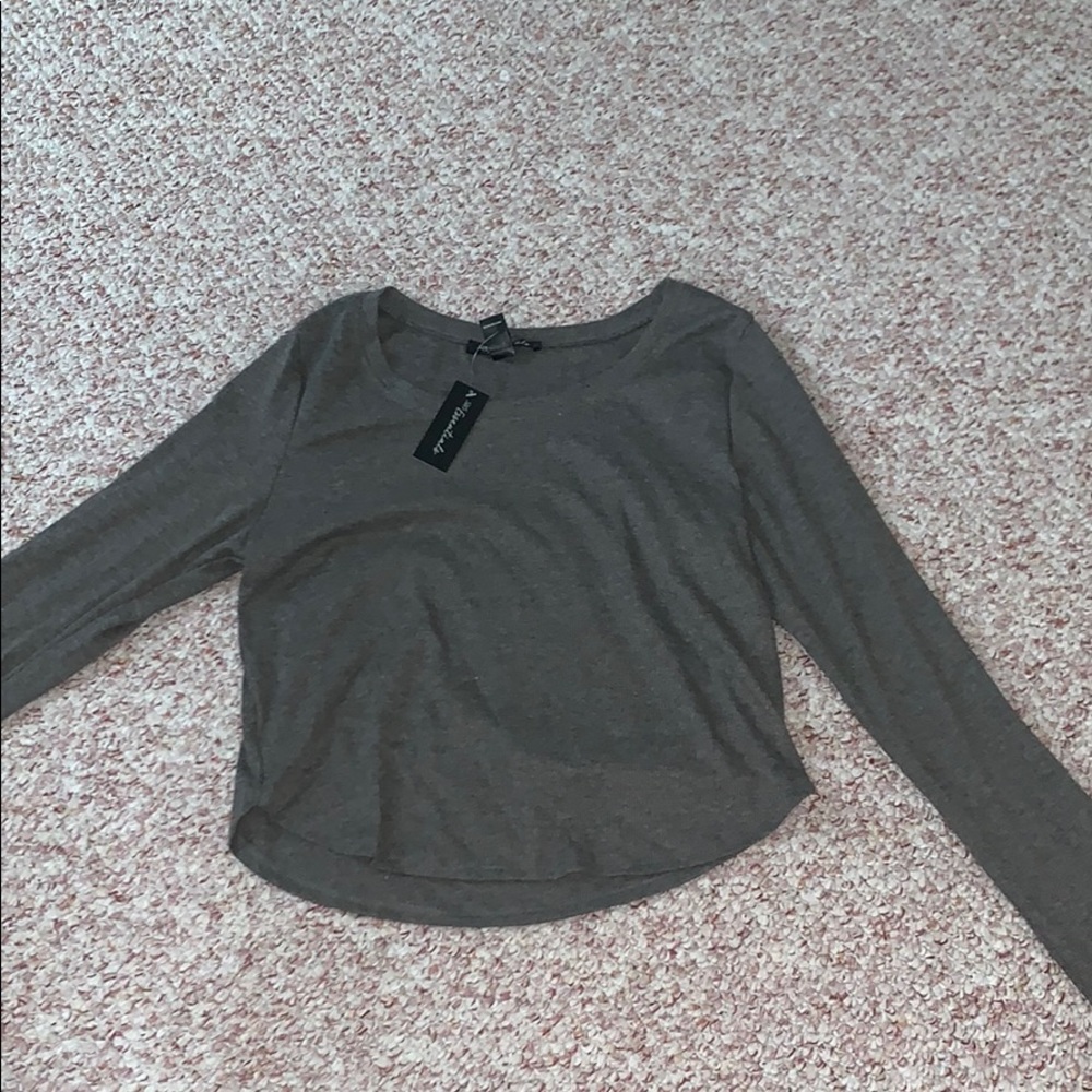 *NEW* grey long sleeve crop top with curved hem